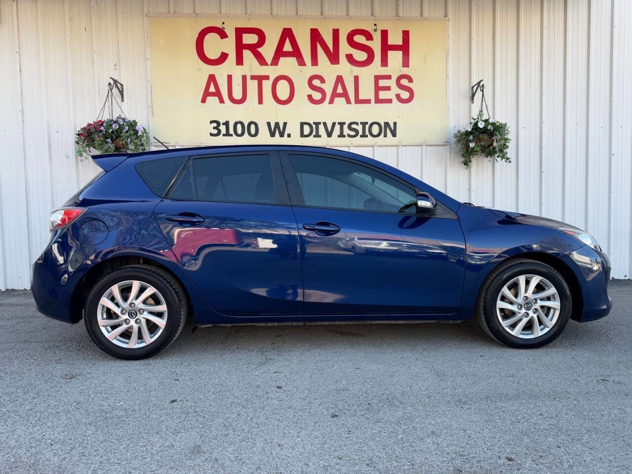 Used 2013 MAZDA MAZDA3 i Grand Touring w/ Tech Pkg image 5