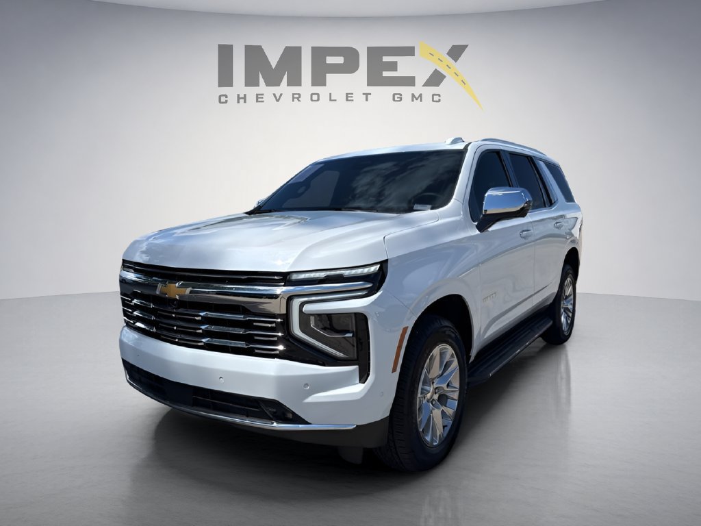 Used 2026 Chevrolet Tahoe Premier AWD/4WD image 2