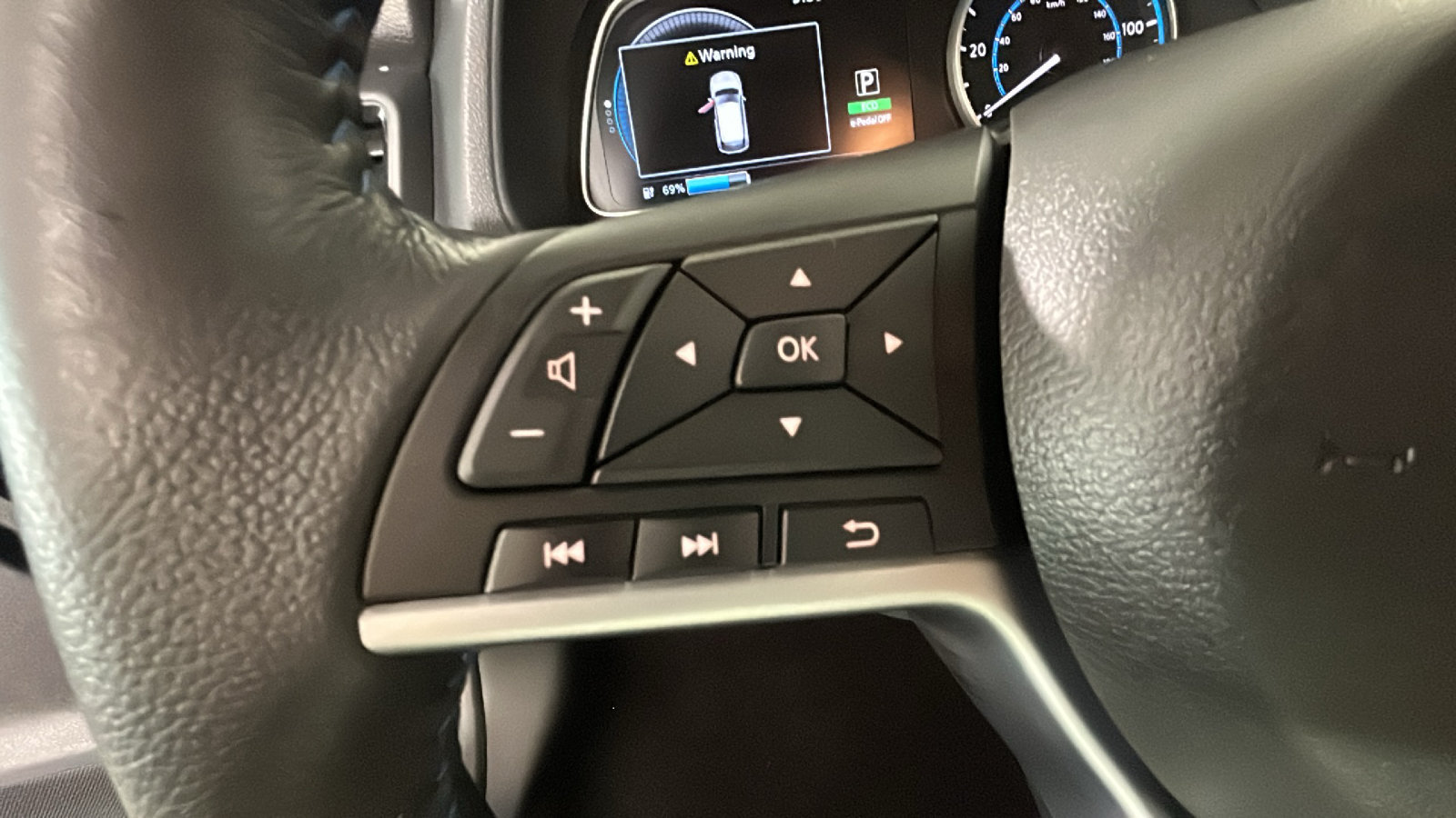 Used 2025 Nissan Leaf SV Plus FWD image 20