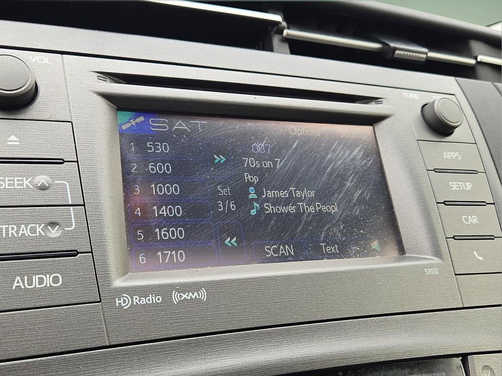 Used 2012 Toyota Prius Three w/ Solar Roof Pkg image 18