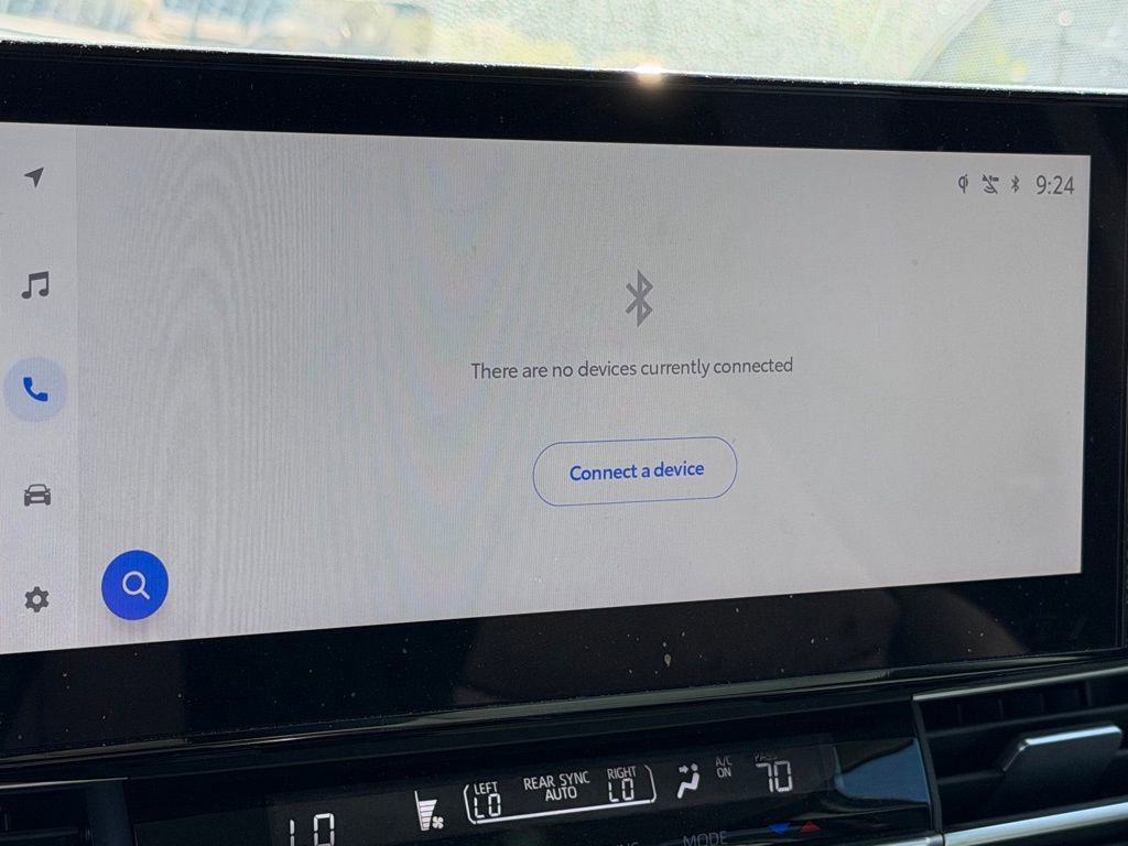 Used 2025 Toyota Sienna XLE w/ XLE Plus Package image 33