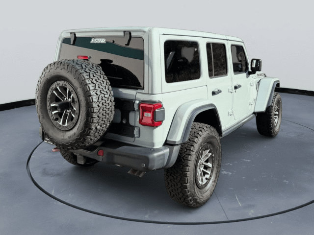 Used 2024 Jeep Wrangler Unlimited Rubicon 392 AWD/4WD image 5