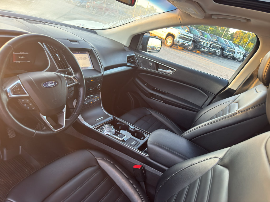 Used 2019 Ford Edge SEL w/ Equipment Group 201A AWD/4WD image 26