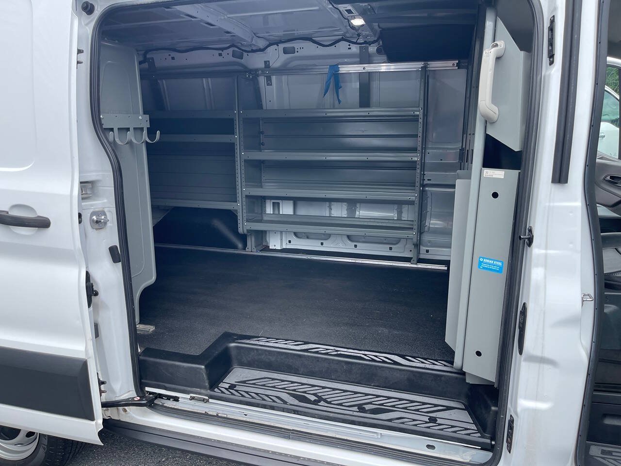 Used 2022 Ford Transit 150 Low Roof RWD image 27