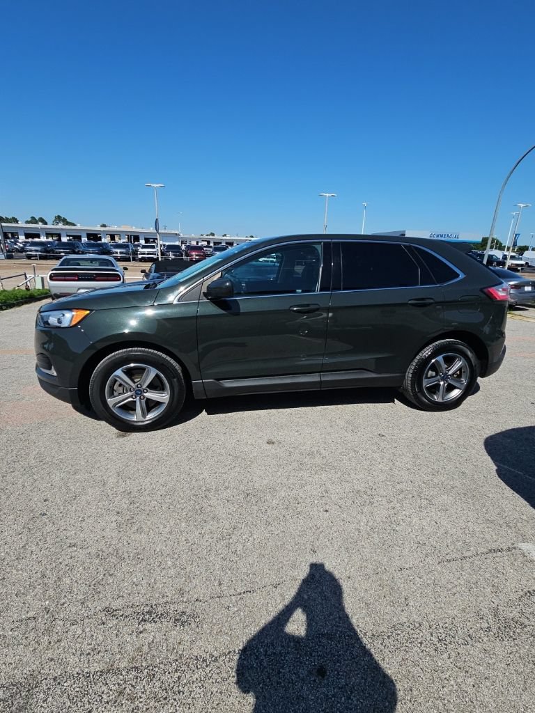 Used 2022 Ford Edge SEL w/ Convenience Package AWD/4WD image 4