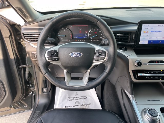 Used 2023 Ford Explorer XLT w/ Equipment Group 202A AWD/4WD image 24