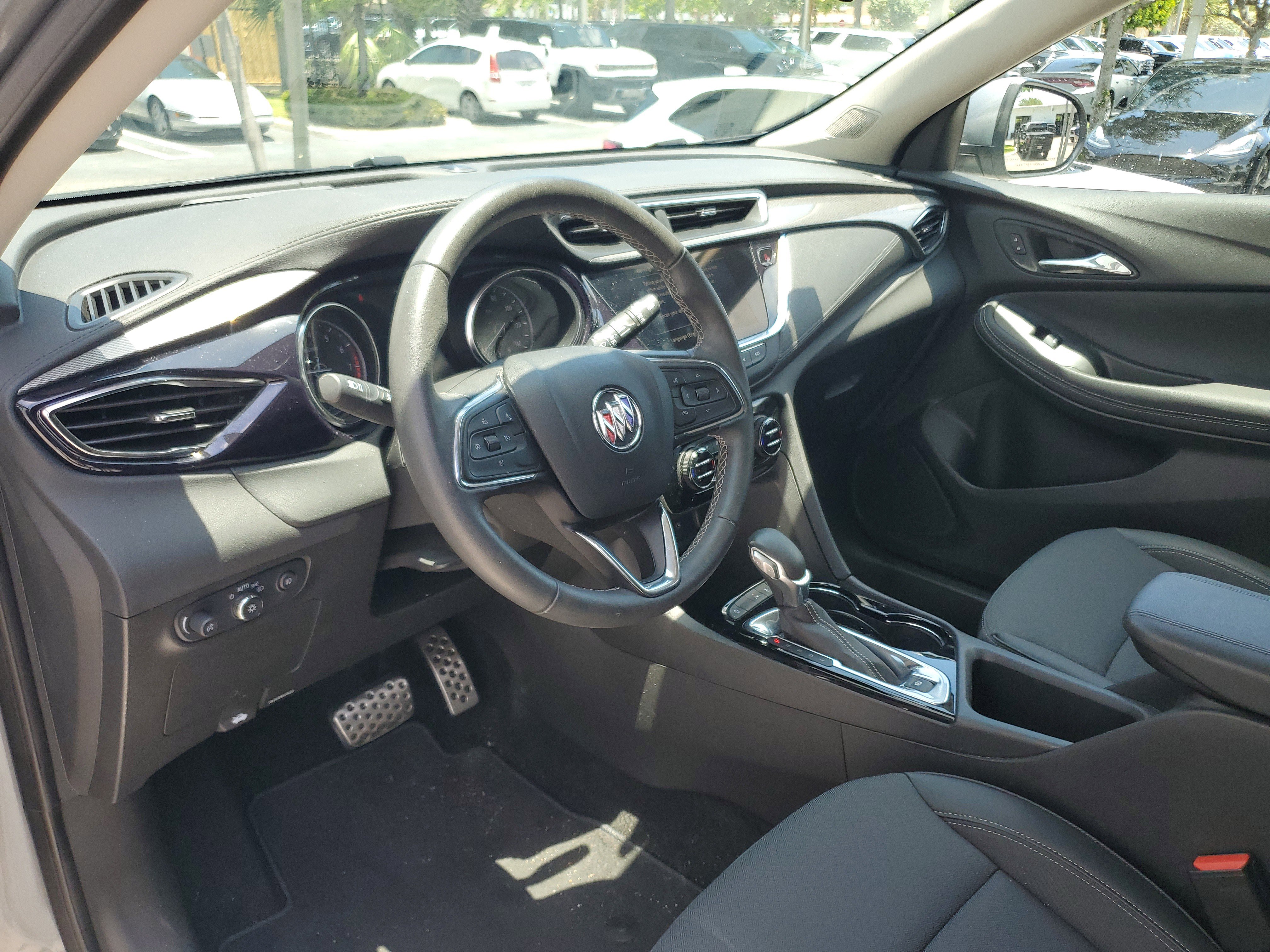 Used 2023 Buick Encore GX Select w/ Sport Touring Package FWD image 11