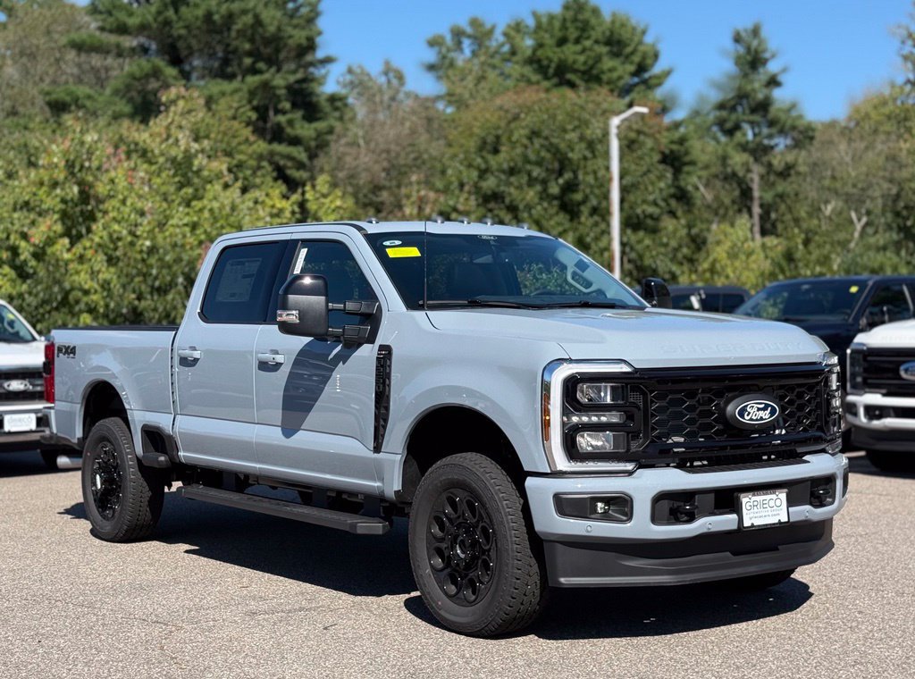 New 2027 Ford F250 Lariat w/ Black Appearance Package
