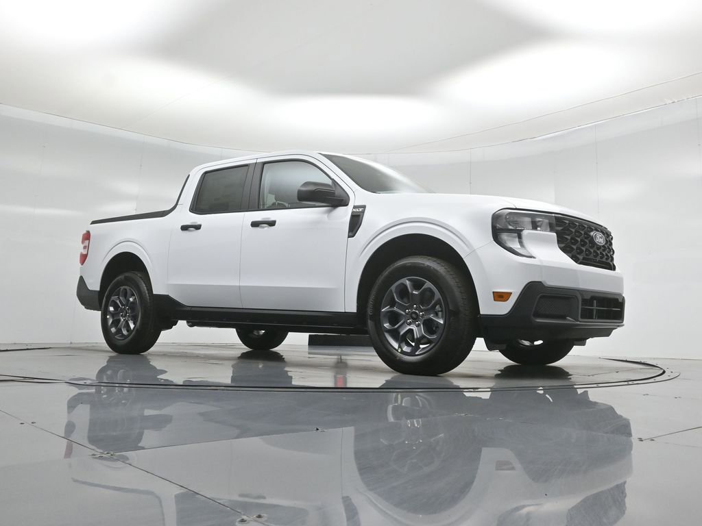 New 2026 Ford Maverick XLT FWD image 3
