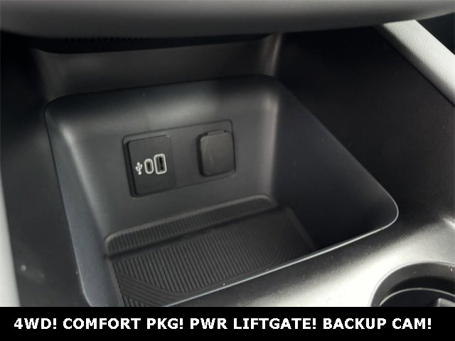 New 2026 Ford Explorer Active image 18