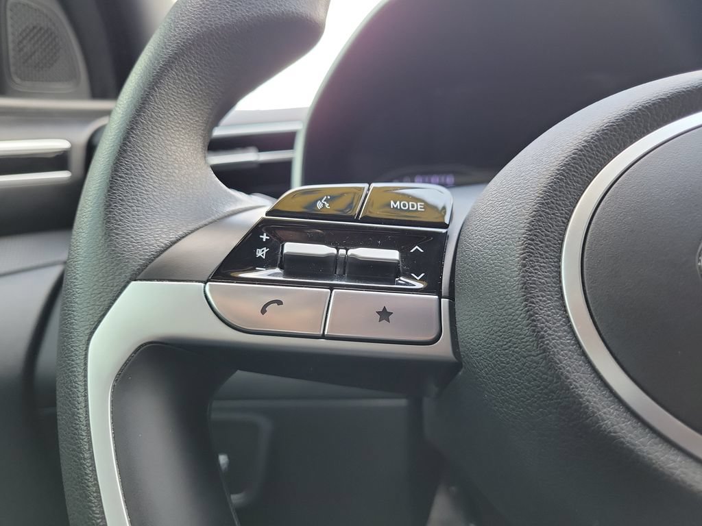 Used 2024 Hyundai Santa Cruz SEL FWD image 17