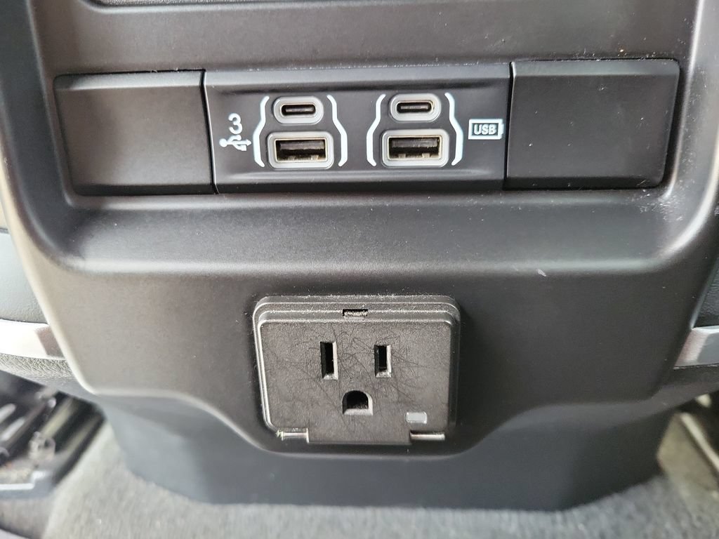 Used 2019 RAM 1500 Big Horn AWD/4WD image 16