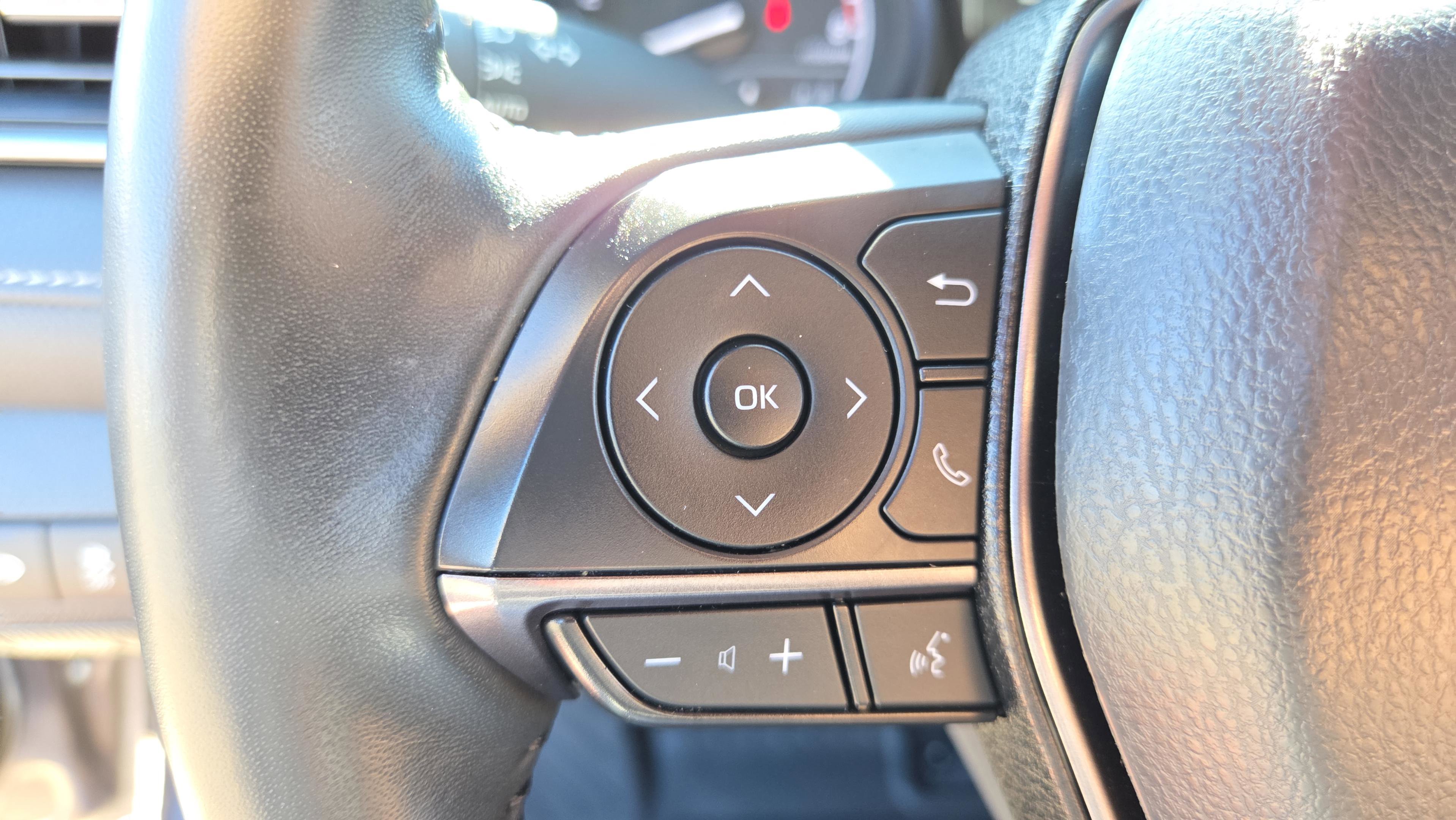 Used 2024 Toyota Camry SE w/ Convenience Package image 24