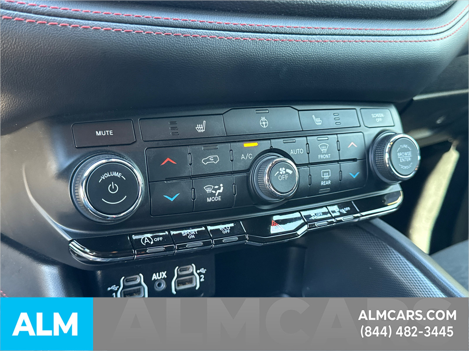 Used 2025 Dodge Durango GT RWD image 34