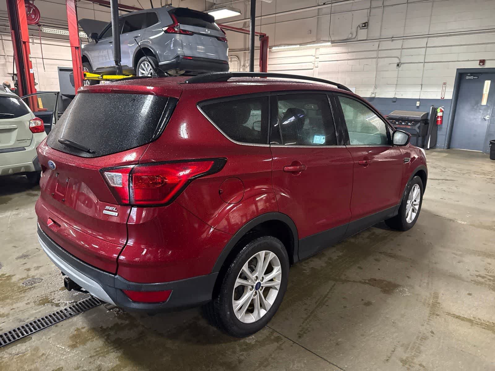 Used 2019 Ford Escape SEL FWD image 3