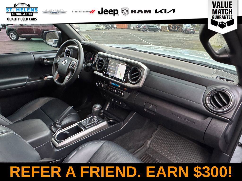 Used 2020 Toyota Tacoma Limited image 30