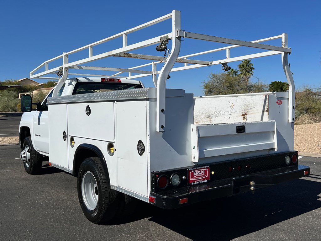 Used 2015 Chevrolet Silverado 3500 W/T image 2