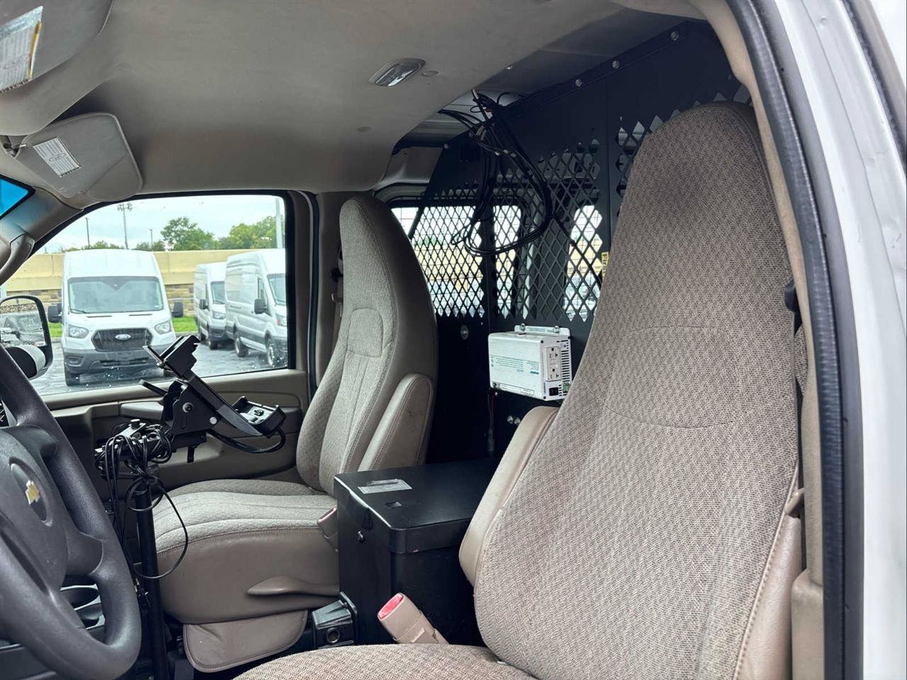 Used 2012 Chevrolet Express 2500 RWD image 16