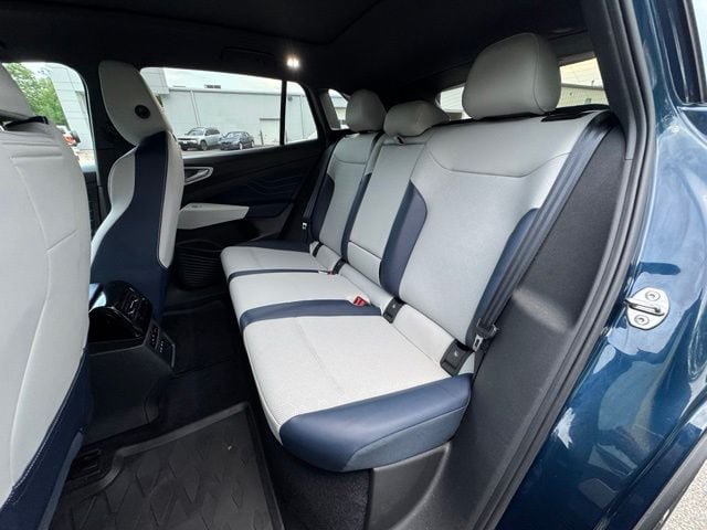 Certified 2023 Volkswagen ID.4 Pro S Plus AWD/4WD image 11