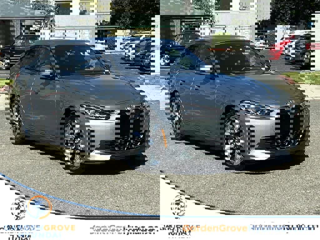 Used 2023 BMW i4 eDrive35 image 1