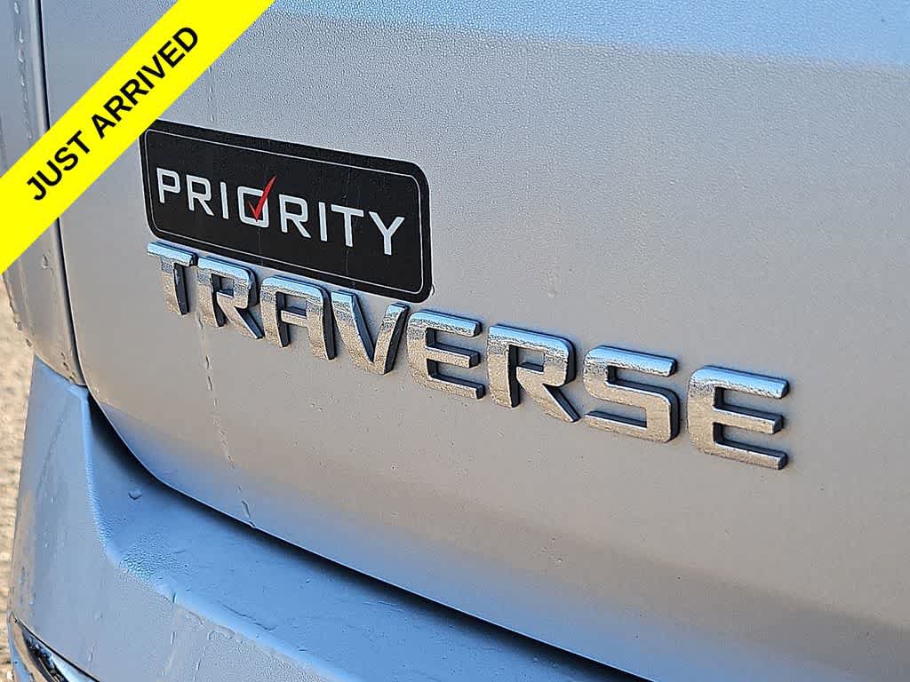 Used 2021 Chevrolet Traverse Premier FWD image 32