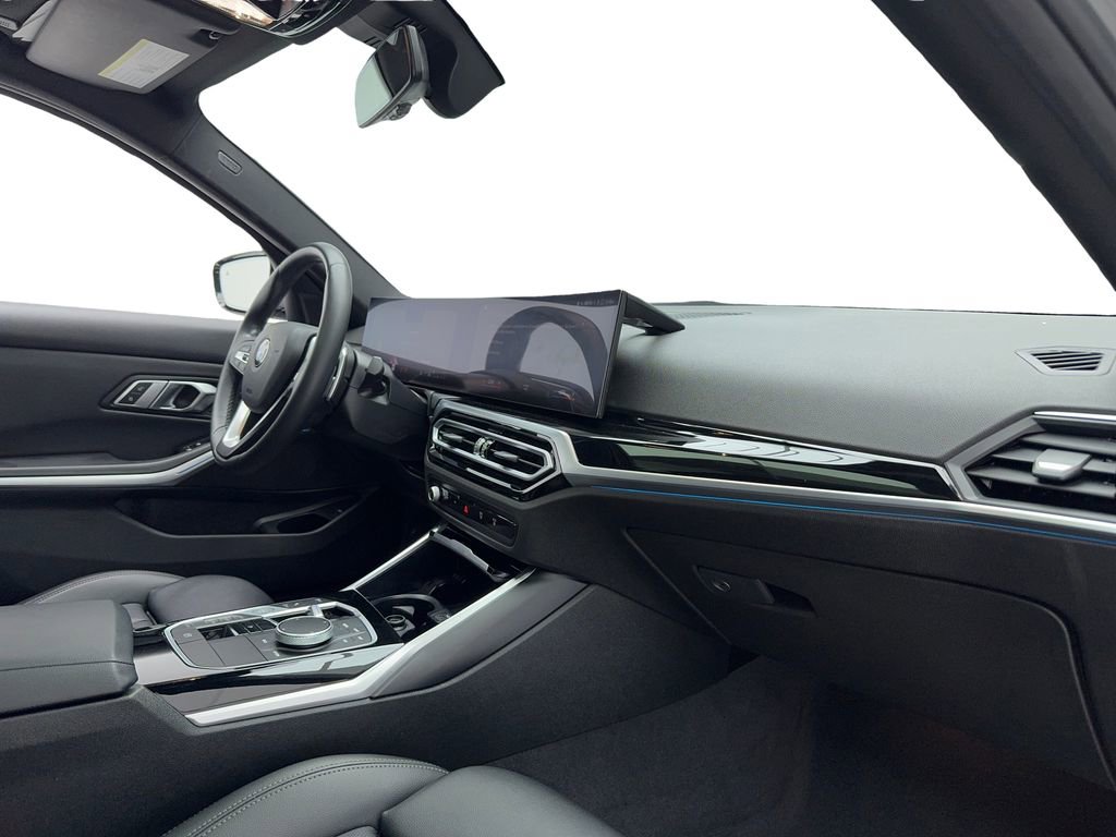 Used 2023 BMW 330i Sedan w/ Driving Assistance Package RWD image 27