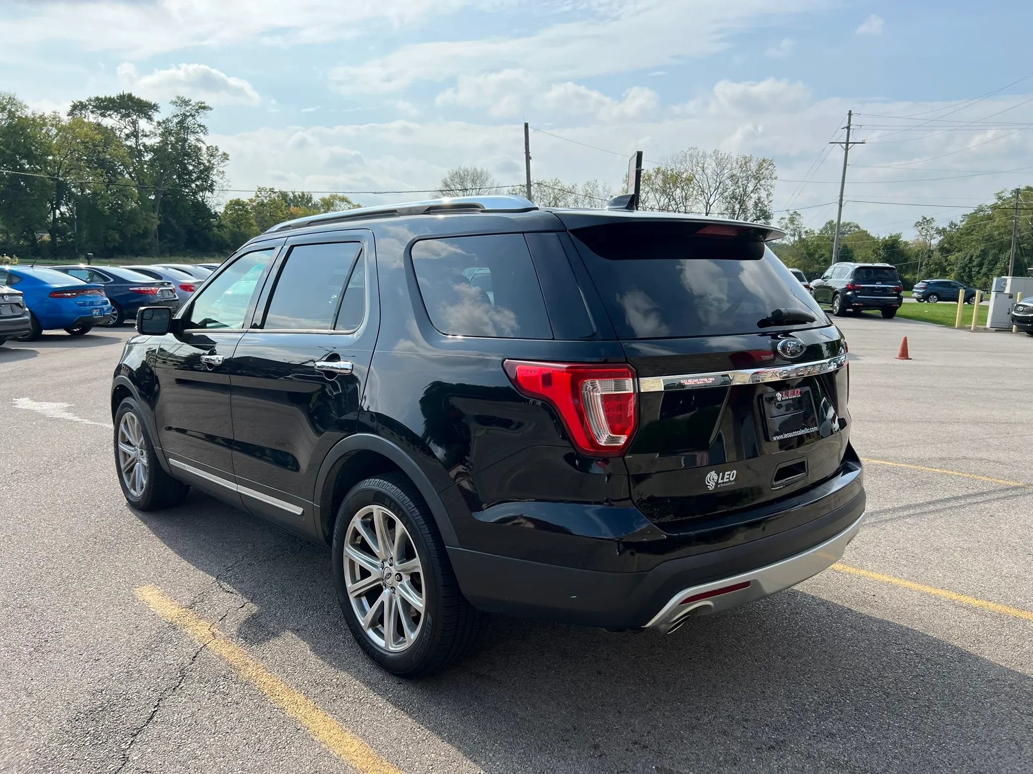 Used 2016 Ford Explorer Limited AWD/4WD image 7