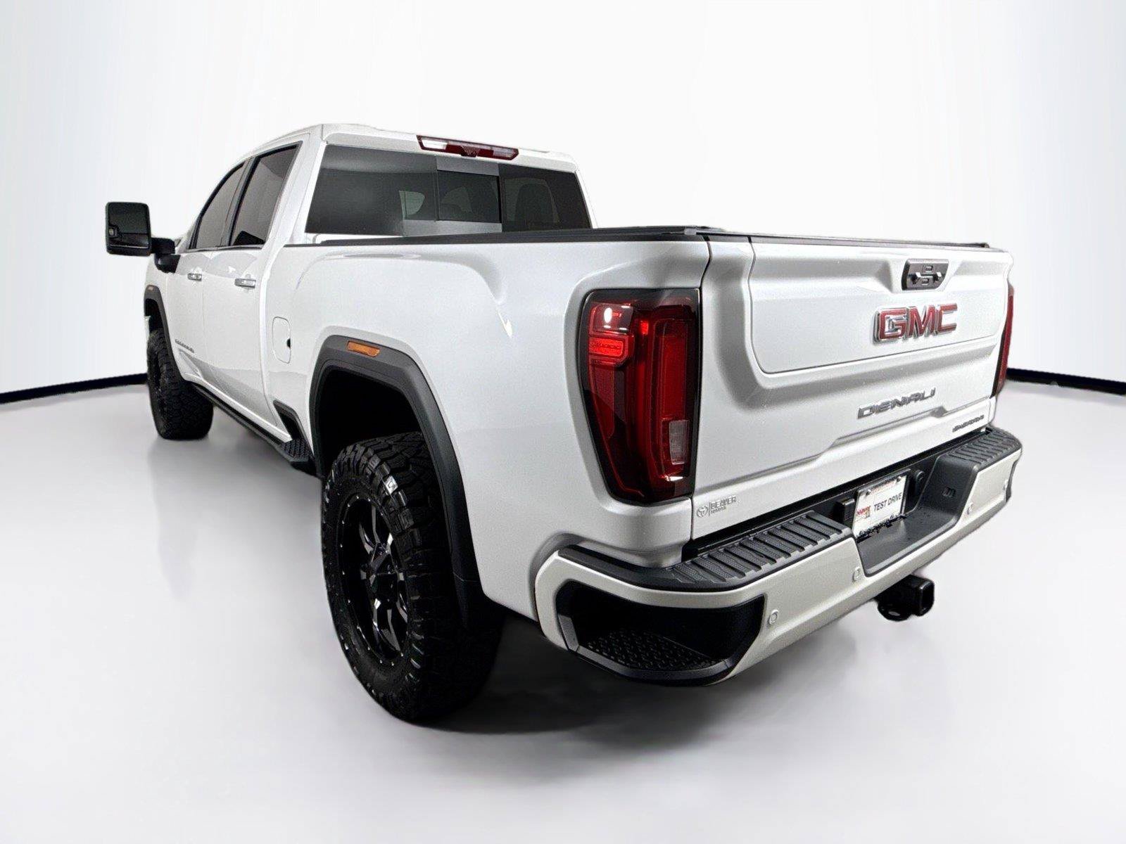 Used 2022 GMC Sierra 2500 Denali w/ Denali Ultimate Package AWD/4WD image 9