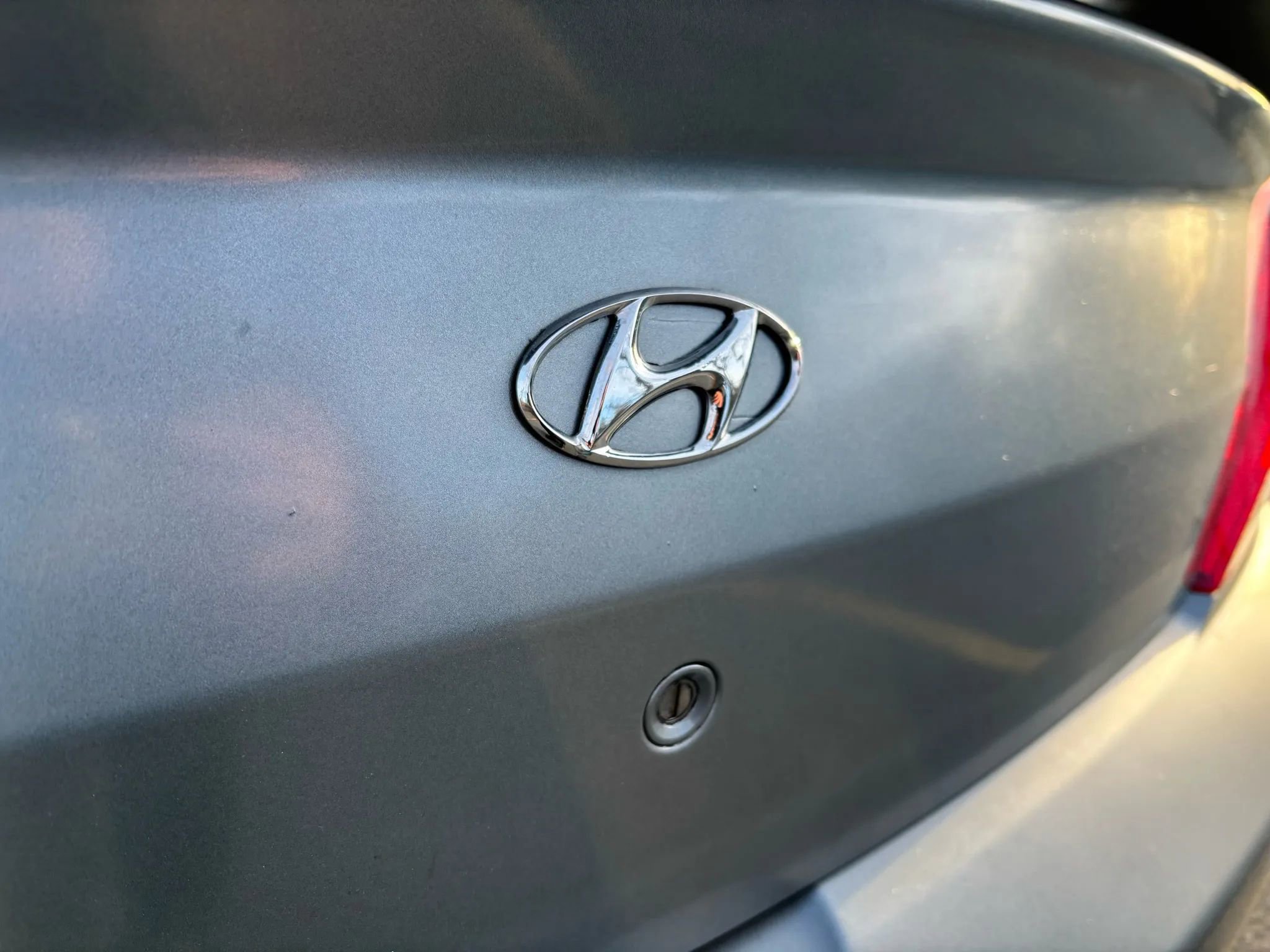 Used 2006 Hyundai Tiburon GS image 10