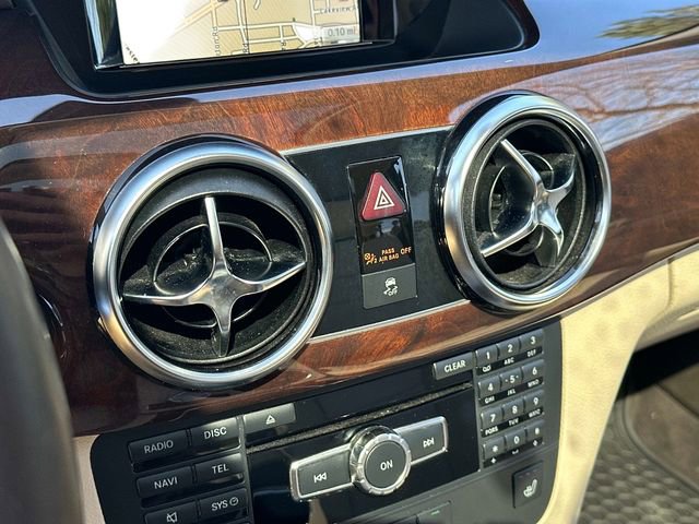 Used 2014 Mercedes-Benz GLK 350 4MATIC image 29