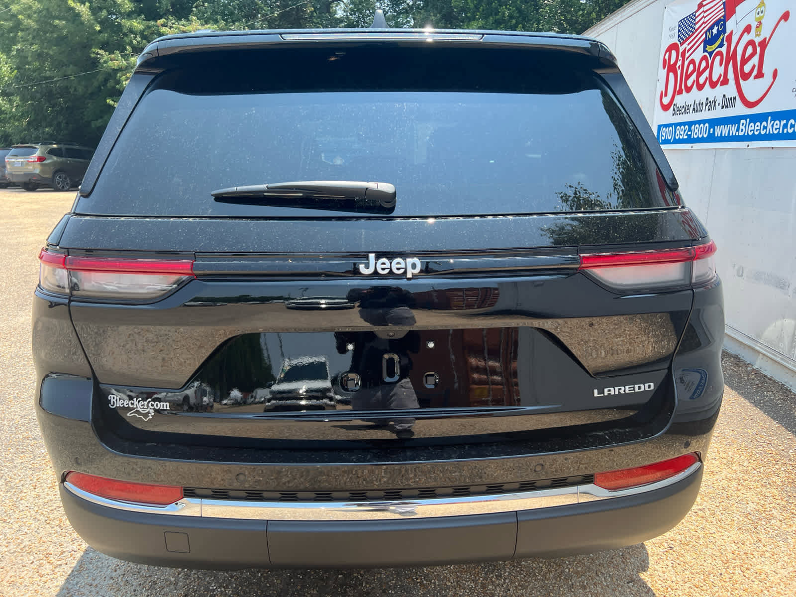 New 2025 Jeep Grand Cherokee Laredo w/ Luxury Tech Group I image 18