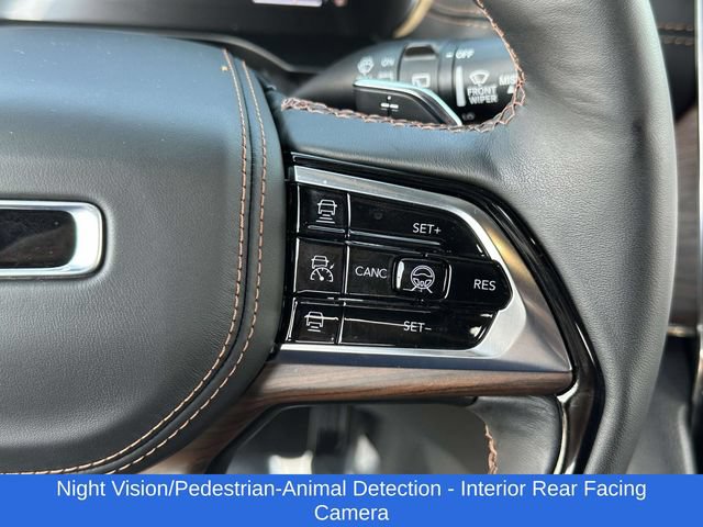 Used 2025 Jeep Grand Cherokee L Summit w/ Advanced Protech Group IV AWD/4WD image 9