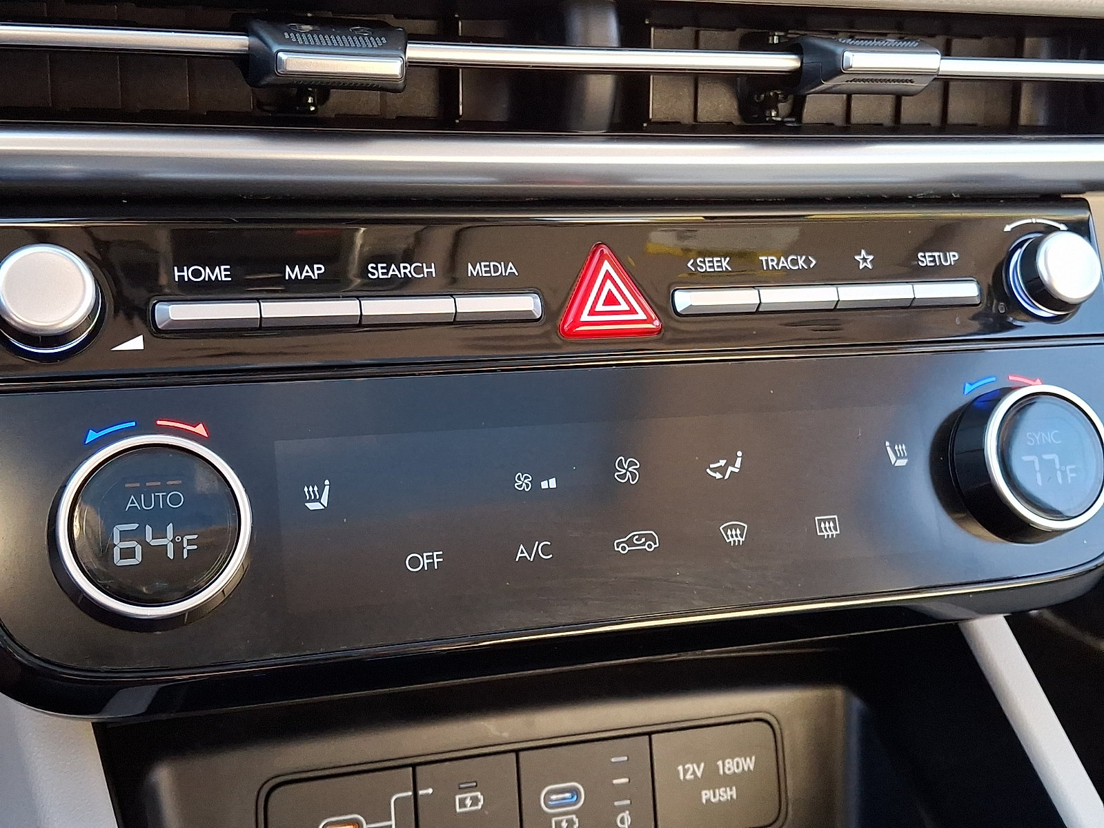 Certified 2025 Hyundai Tucson SEL FWD image 18