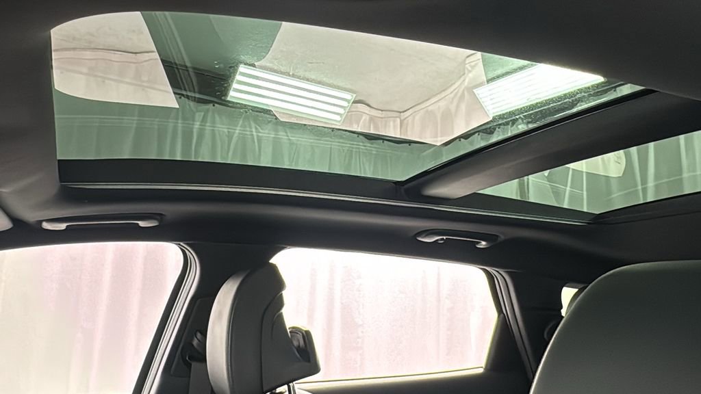 Used 2025 Kia Sportage X-Line w/ Premium Package image 35