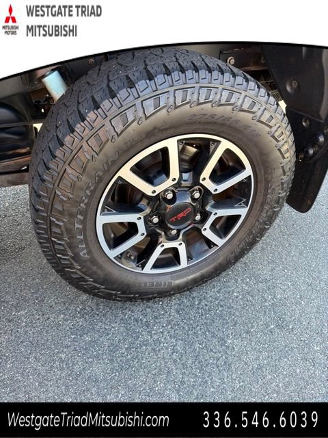Used 2017 Toyota Tundra Limited w/ TRD Off Road Package AWD/4WD image 9