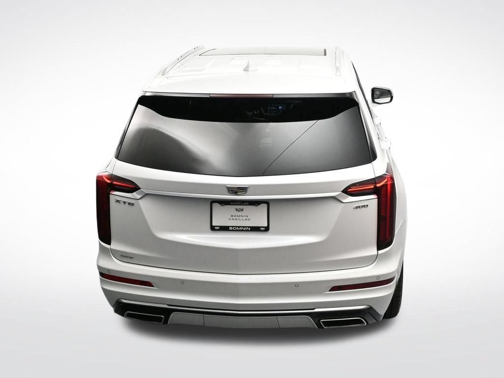 Used 2023 Cadillac XT6 Premium Luxury w/ Technology Package AWD/4WD image 19