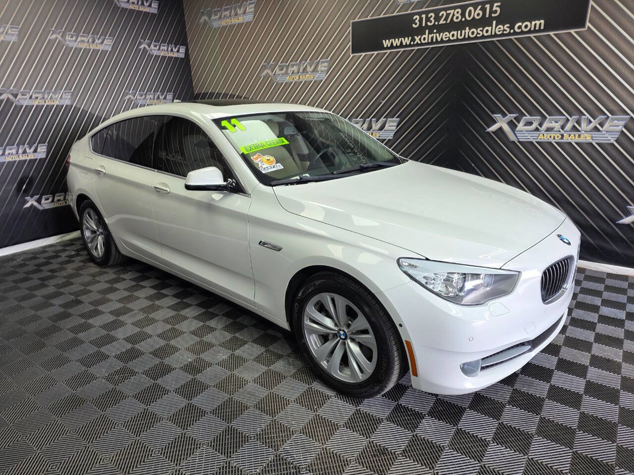 Used 2011 BMW 535i Gran Turismo RWD image 8