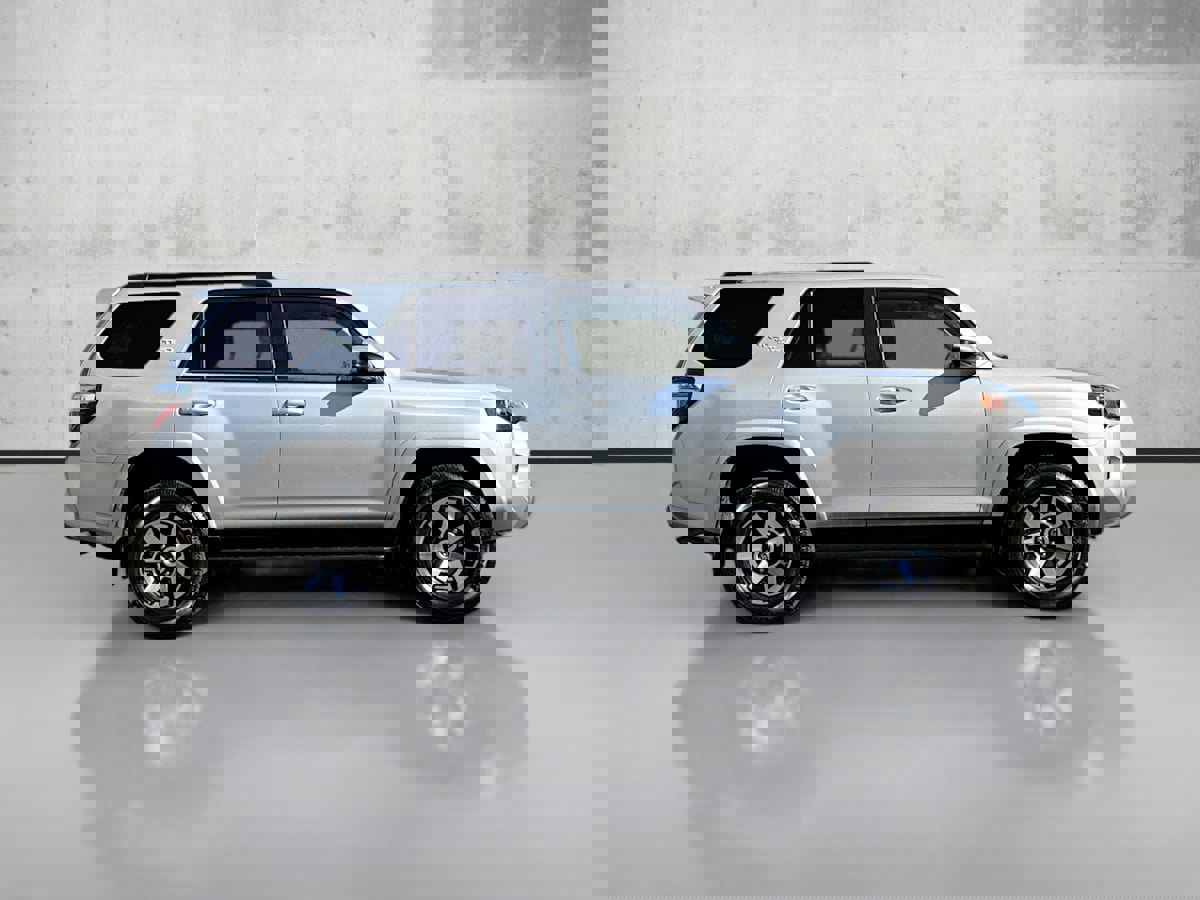 Used 2024 Toyota 4Runner TRD Off-Road image 8
