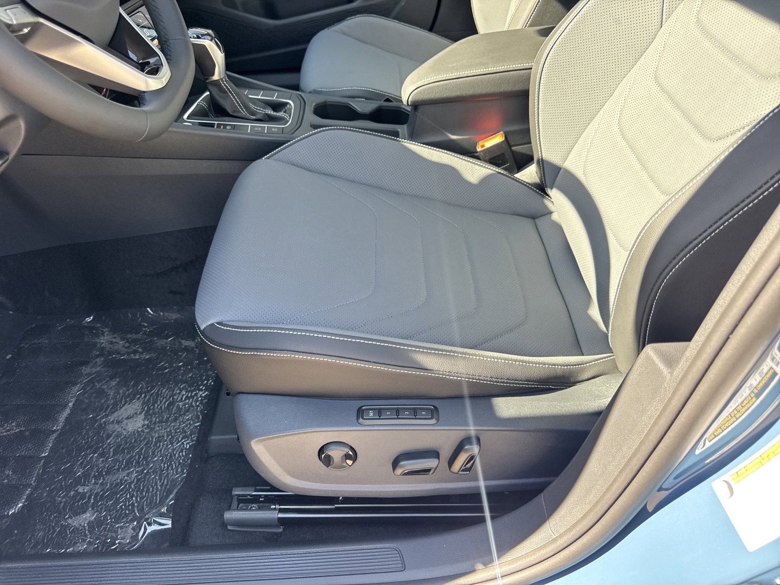 New 2026 Volkswagen Jetta SEL FWD image 13