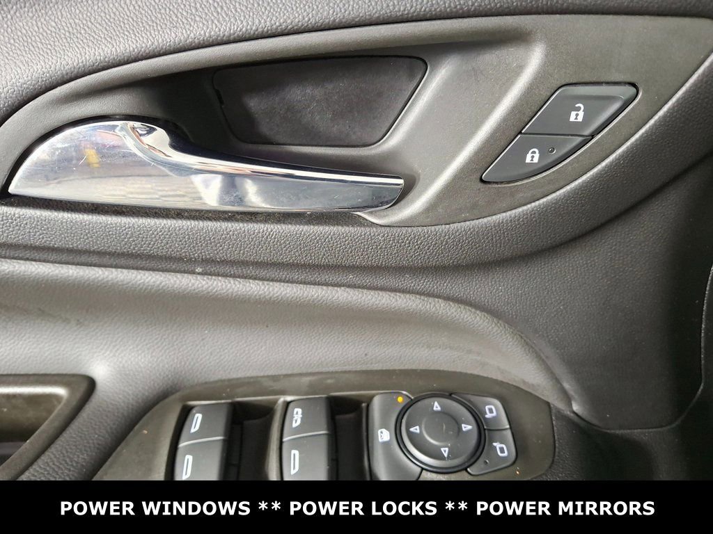 Used 2023 Chevrolet Equinox LT image 23