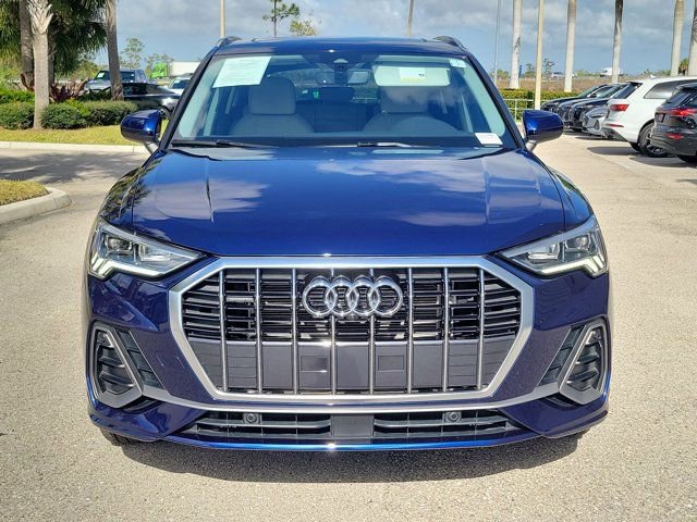 Certified 2025 Audi Q3 2.0T Premium Plus w/ Premium Plus Package image 3