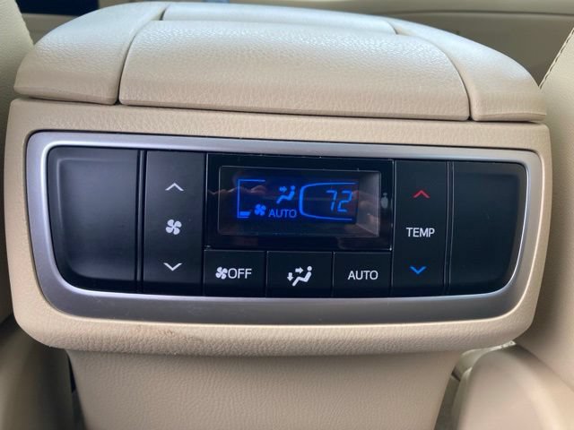 Used 2017 Toyota Highlander Limited AWD/4WD image 21