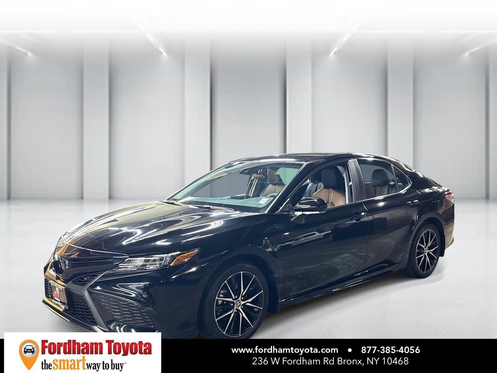 Certified 2024 Toyota Camry SE image 4