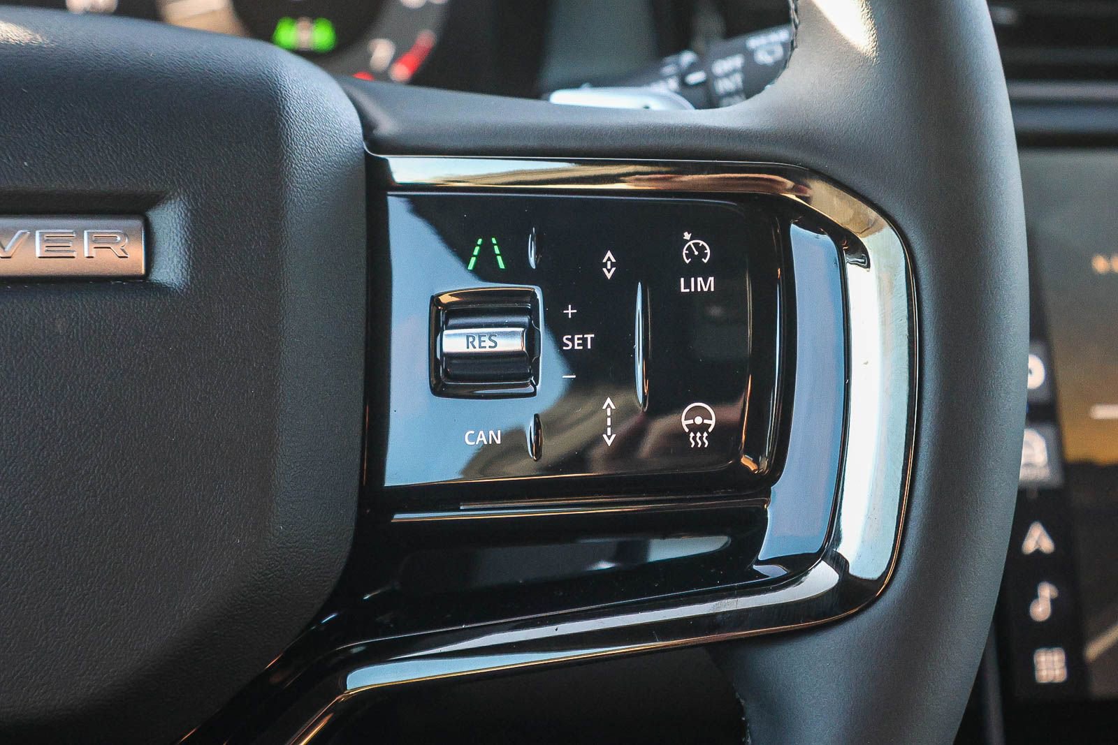 New 2026 Land Rover Range Rover Evoque S image 33