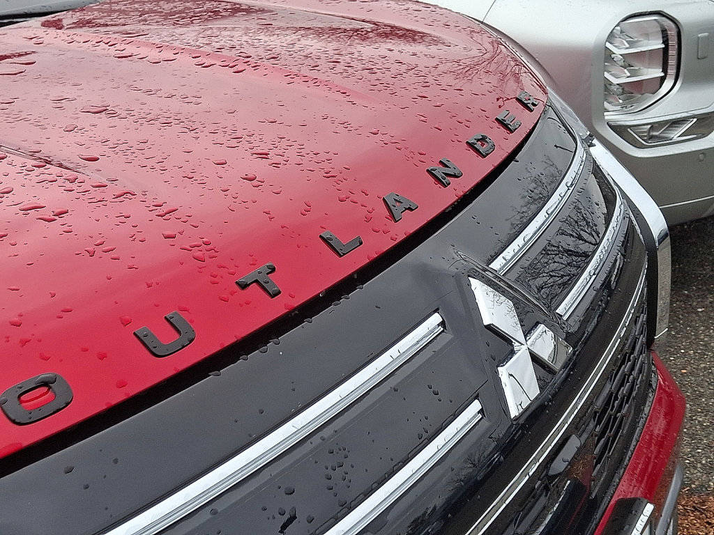 New 2026 Mitsubishi Outlander SEL image 5