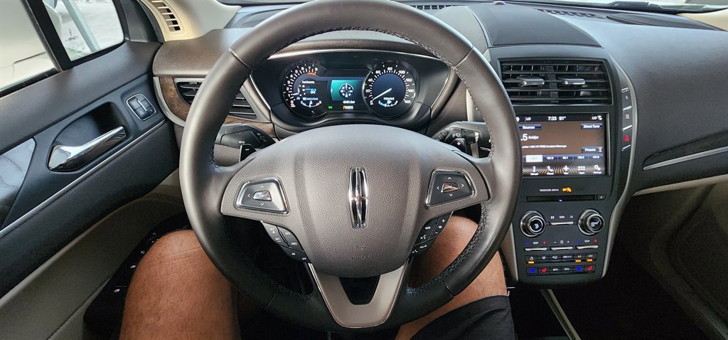 Used 2017 Lincoln MKC Reserve image 17