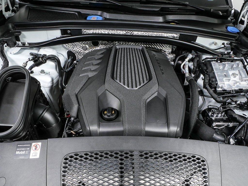 New 2026 Porsche Macan image 38