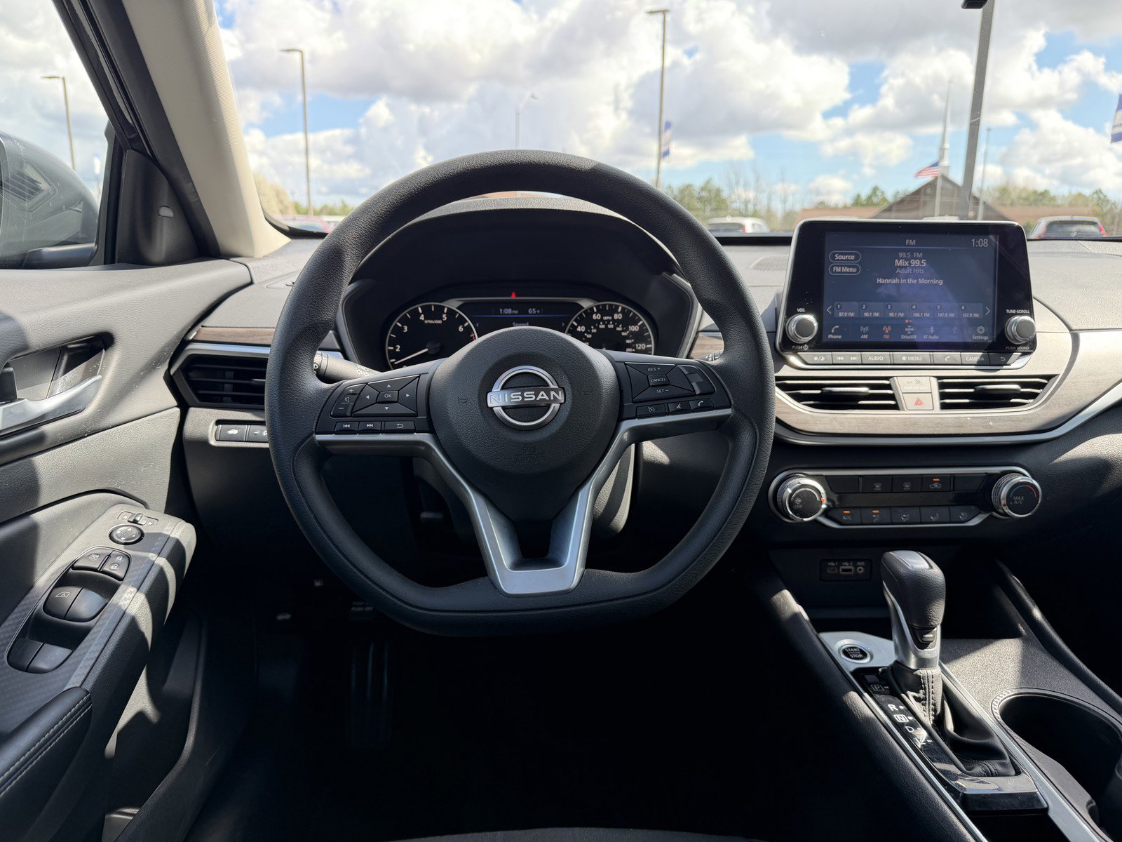 Used 2025 Nissan Altima 2.5 SV image 20