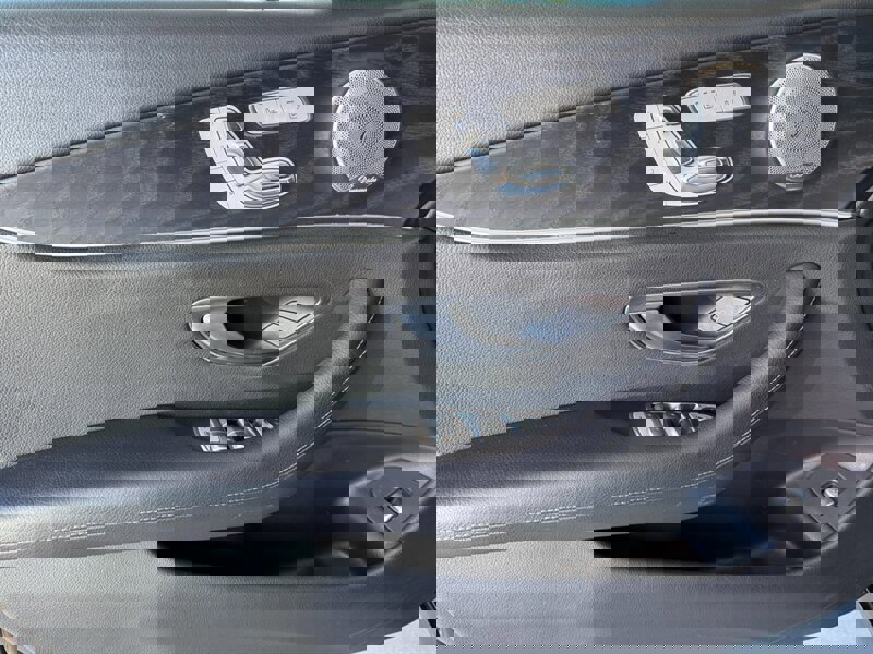 Used 2017 Mercedes-Benz E 300 image 23