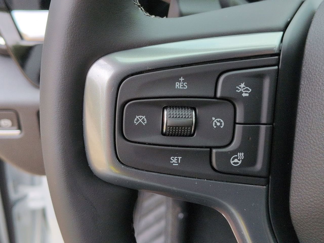New 2026 Chevrolet Silverado 1500 LTZ w/ LTZ Convenience Package II AWD/4WD image 12